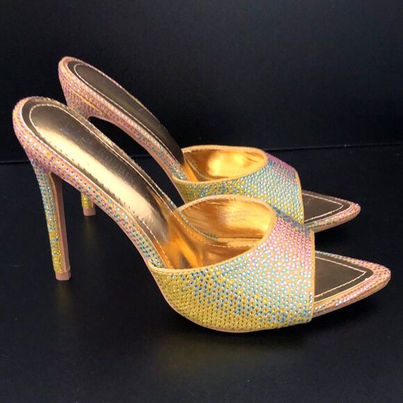 CAPE ROBBIN KAMERON SIZE 7.5 heels - Picture 2 of 10
